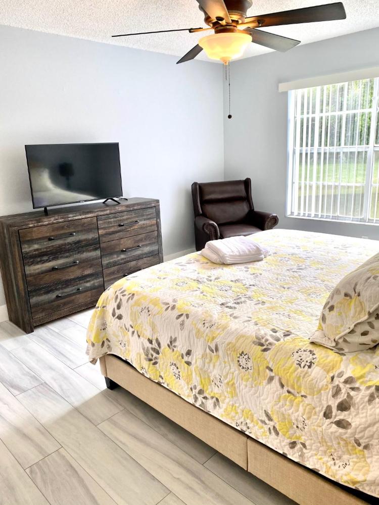 Great Lovely Family Apartment close Disney
